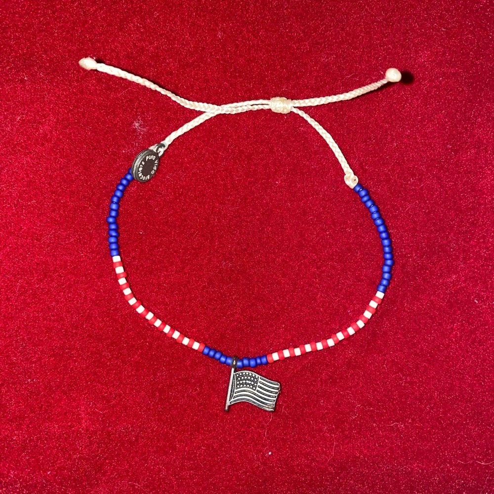 Pura Vida flag seed bead bracelet